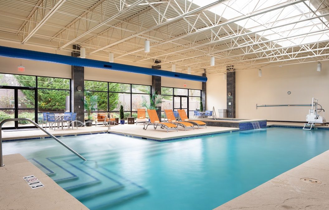Holiday Inn & Suites Charleston West